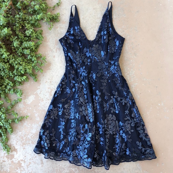 Dress the Population Dresses & Skirts - Dress the Population Navy Floral Sequin Dress